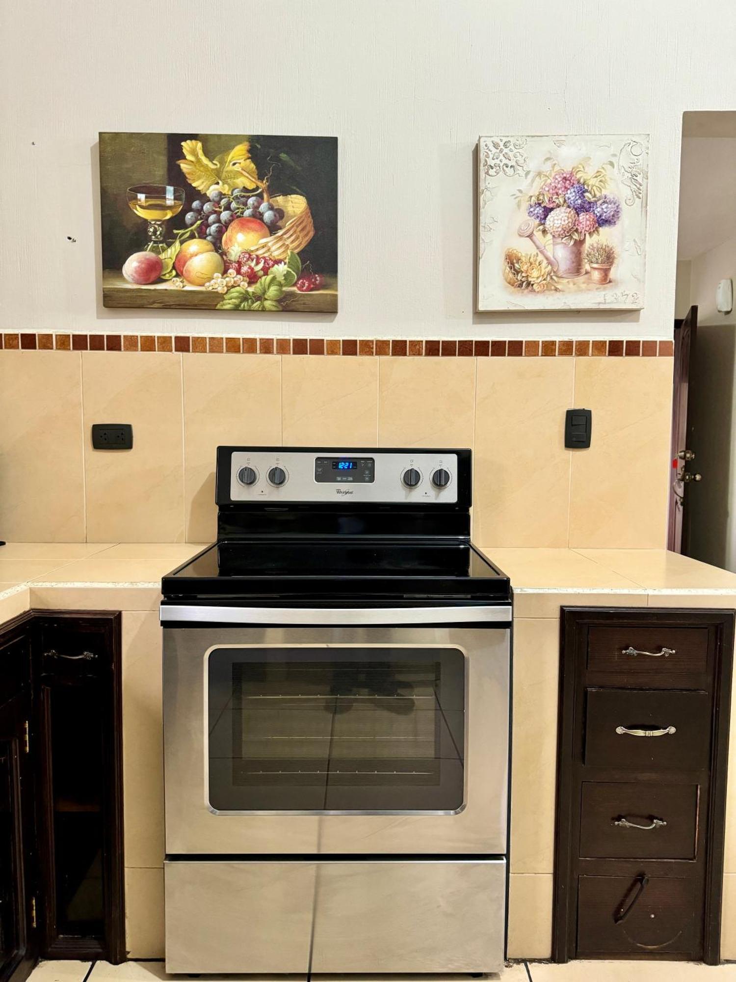 케트살테낭고 Amplio Apartamento, En Colonia Cerezos, Tercer Nivel 아파트 외부 사진