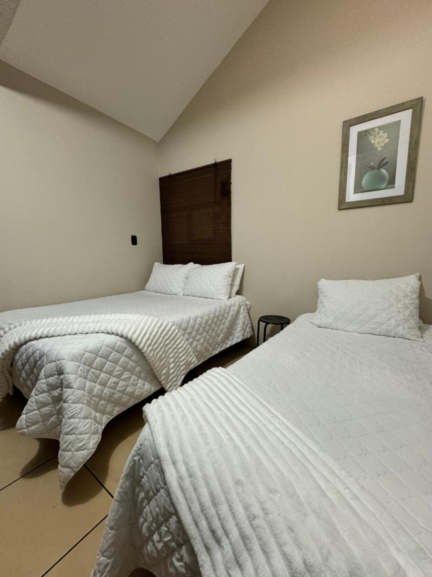 케트살테낭고 Amplio Apartamento, En Colonia Cerezos, Tercer Nivel 아파트 외부 사진